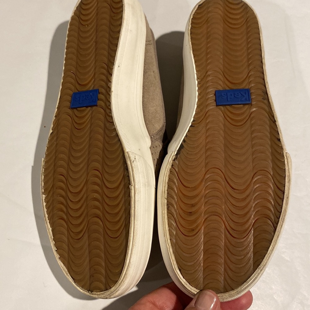 Shoes - Picture 2 of 4